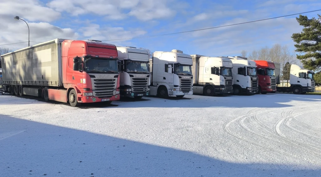 Vnitrostátní a mezinárodní autodoprava | ABURA Plus , spol. s.r.o.