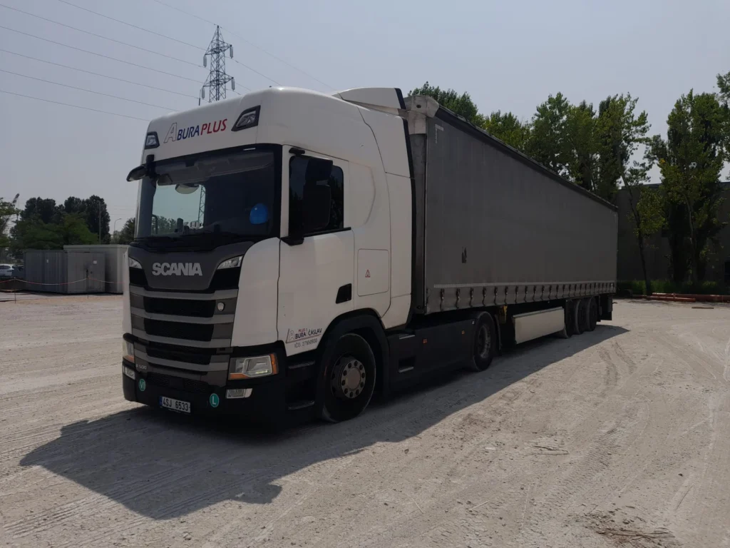 Vnitrostátní a mezinárodní autodoprava | ABURA Plus , spol. s.r.o.